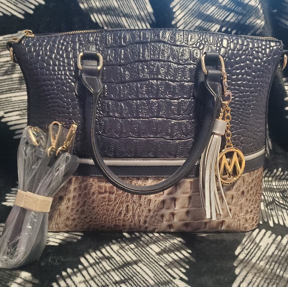 Mia K Collection Handbag